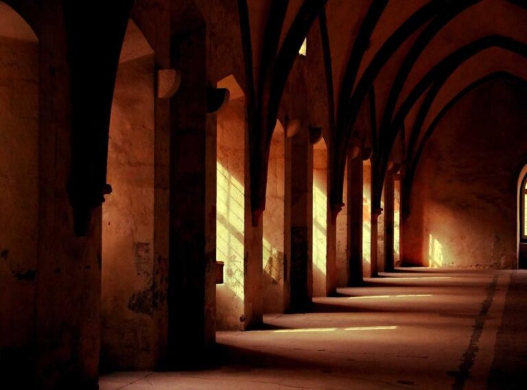 night shift at fazclaire's nightclub game jolt