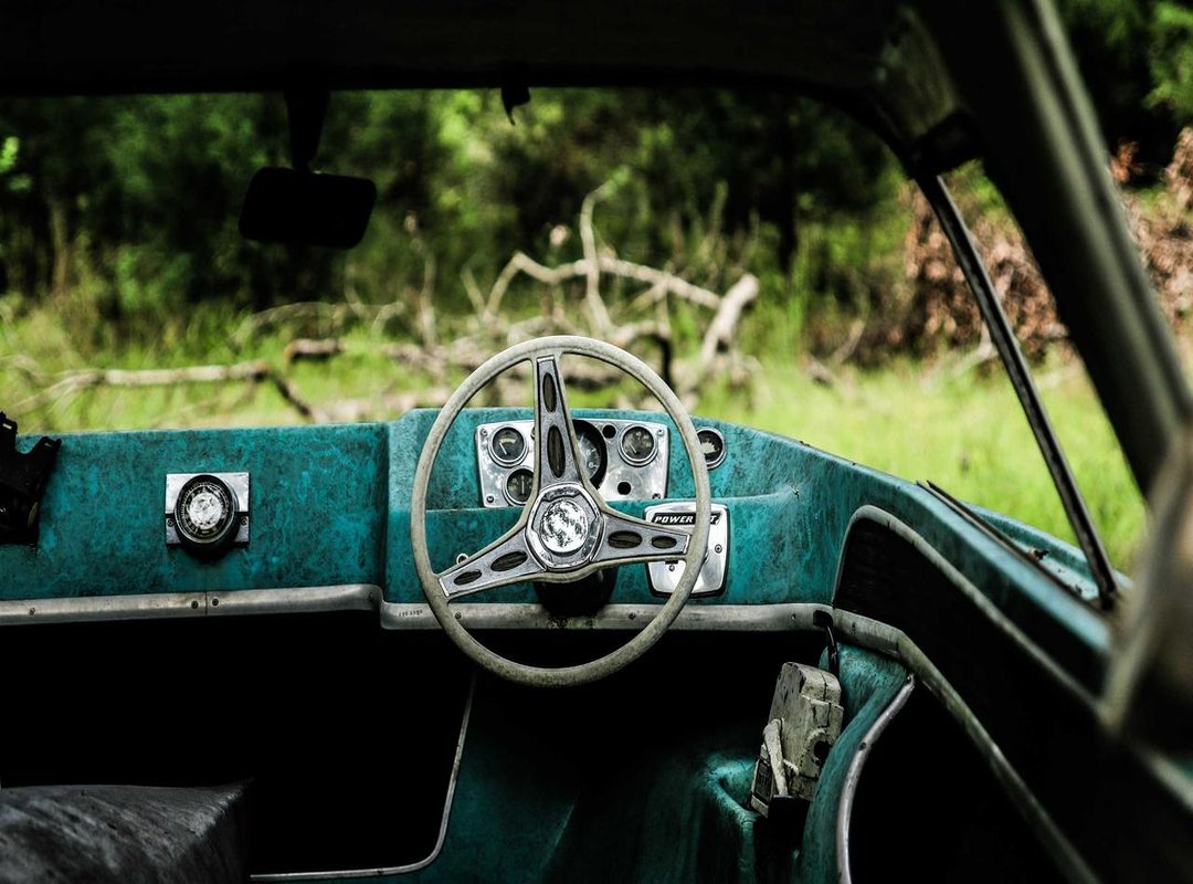 The Hidden Dangers: 4 Major Risks of Using a Cracked Wallpaper Engine